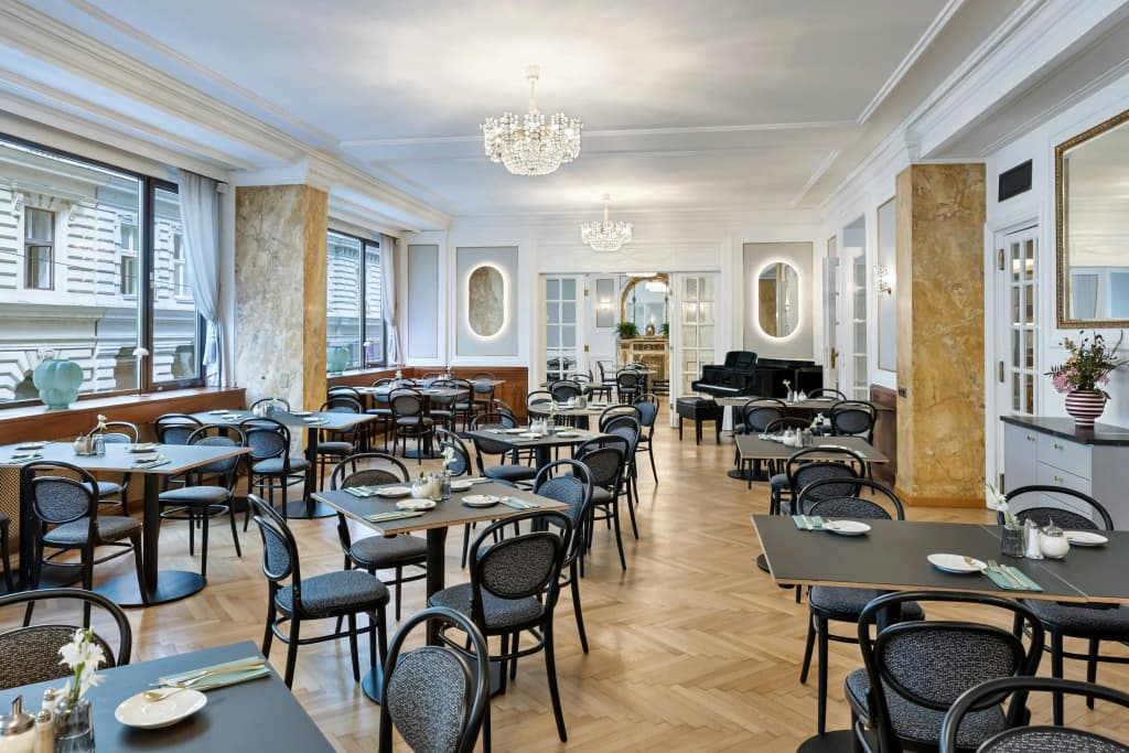 Hotel Astoria Vienna, Curio Collection by Hilton - photo 24