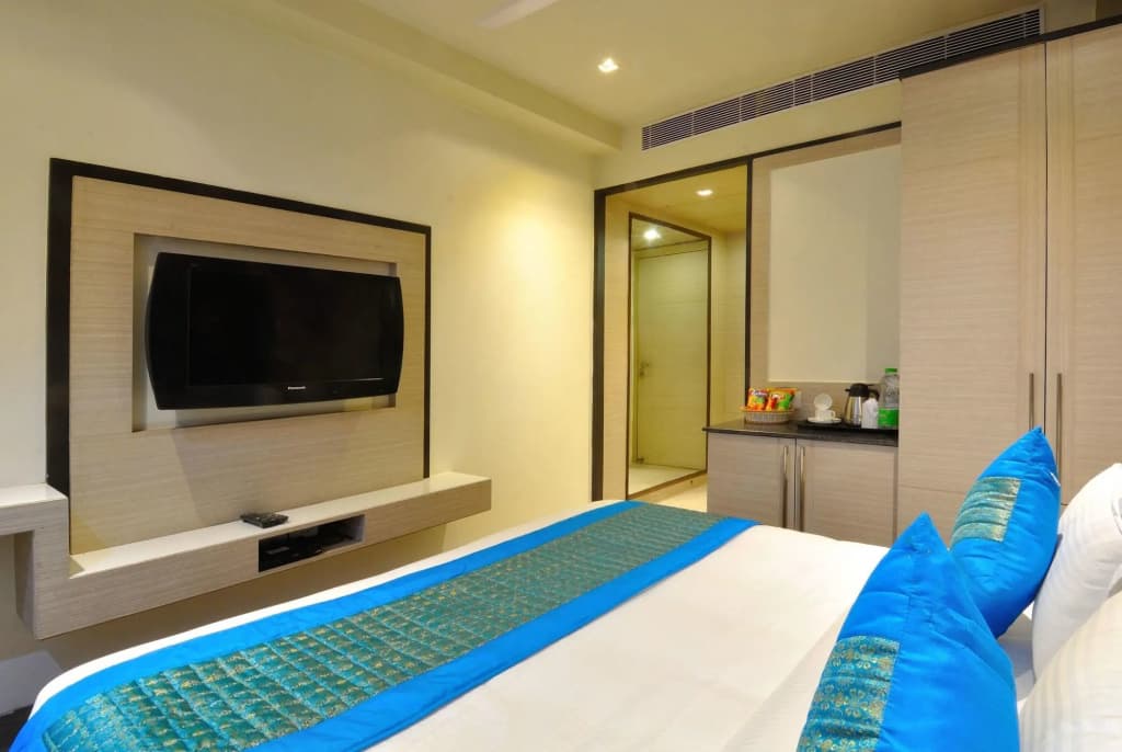 Hotel Royal Grand - photo 20