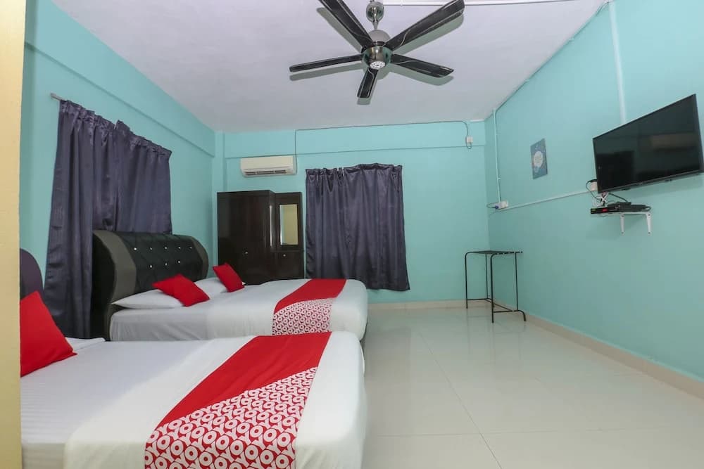 Damika Hotel by OYO Rooms - photo 1