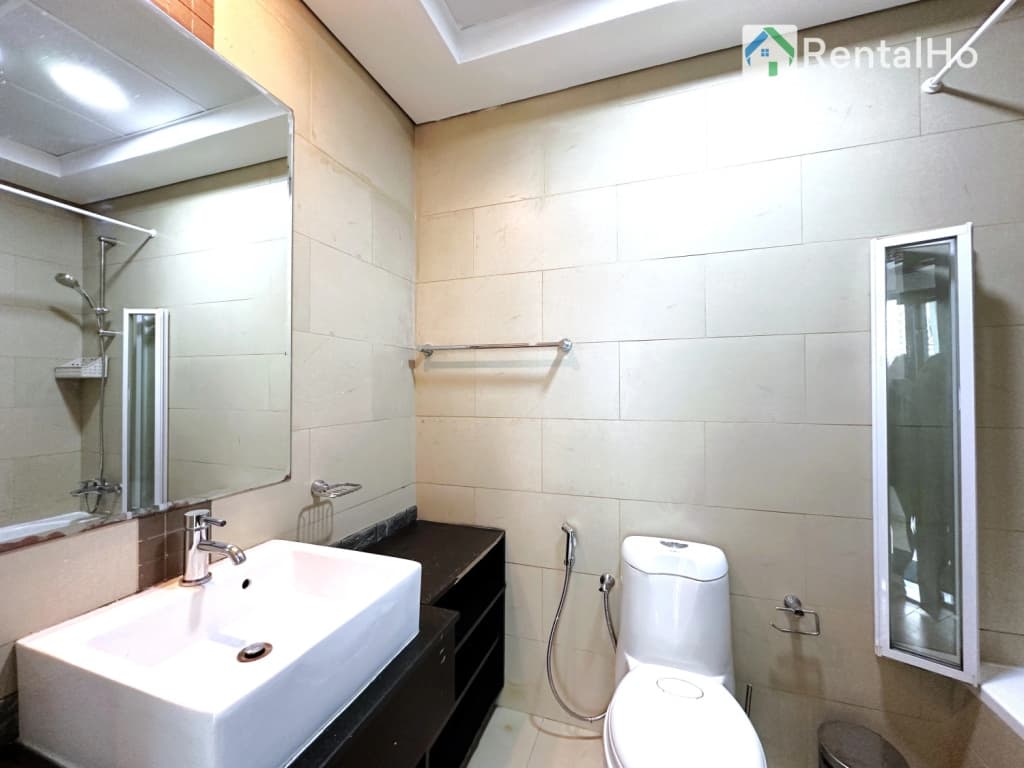 Wider View - Panoramic Tower Flat - photo 23