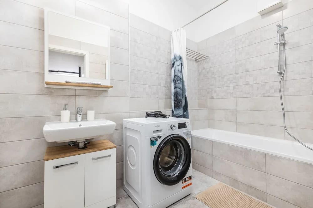 Venus Apartments - Westside Residence - photo 7