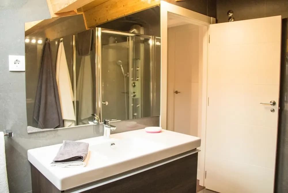 Dobo Rooms Sagasta I - photo 6