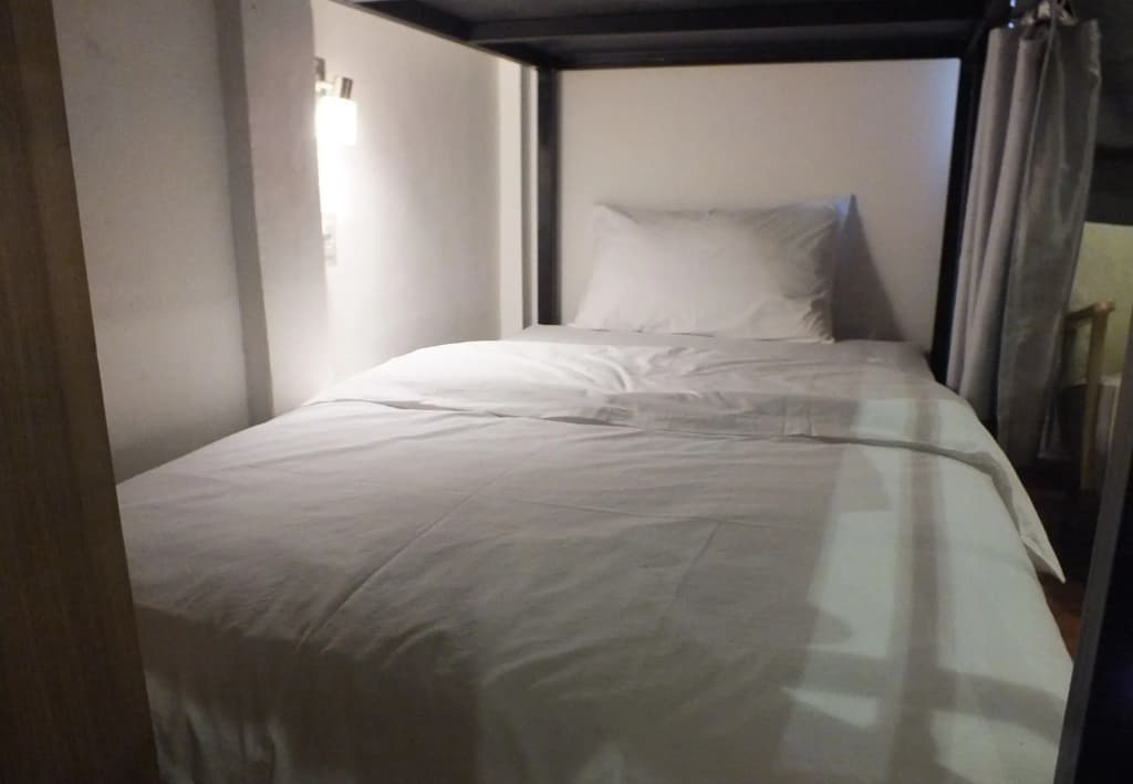 09 Hostel - photo 2