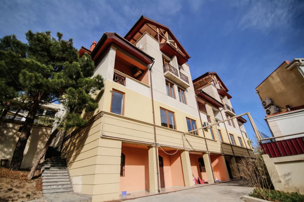 Hills Hotel - photo 1