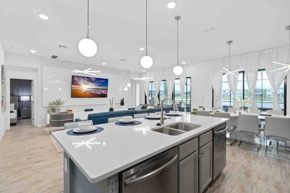 Super Ritzy 9BR 9BA Loft Private Pool - photo 8