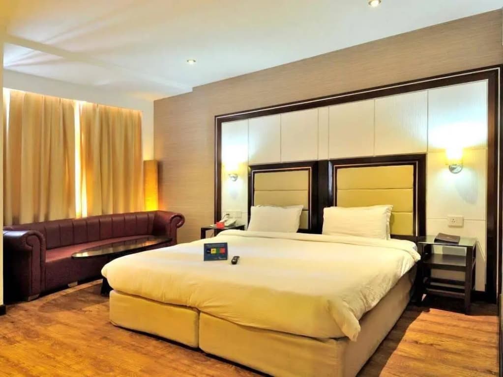 Aavaa Surya Continental Hotel - photo 4