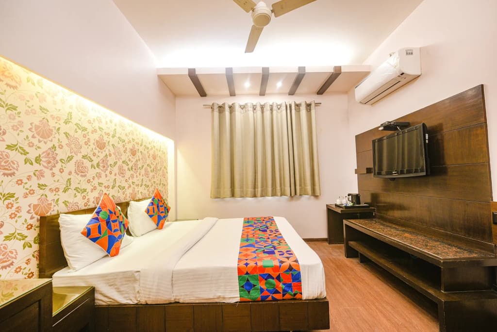 FabHotel Aashraye - photo 21