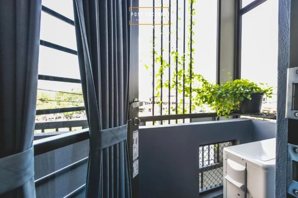 Post Factory Bed & Breakfast Sathorn Hostel - Adults Only - photo 7