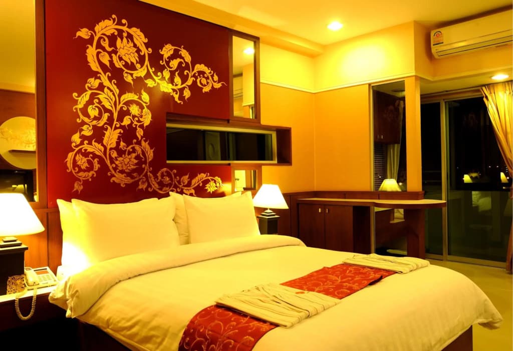 Mariya Boutique Residence at Suvarnabhumi Airport - photo 13