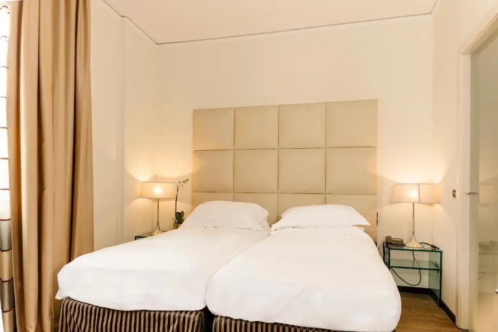 Hotel Cosmopolitan - photo 4