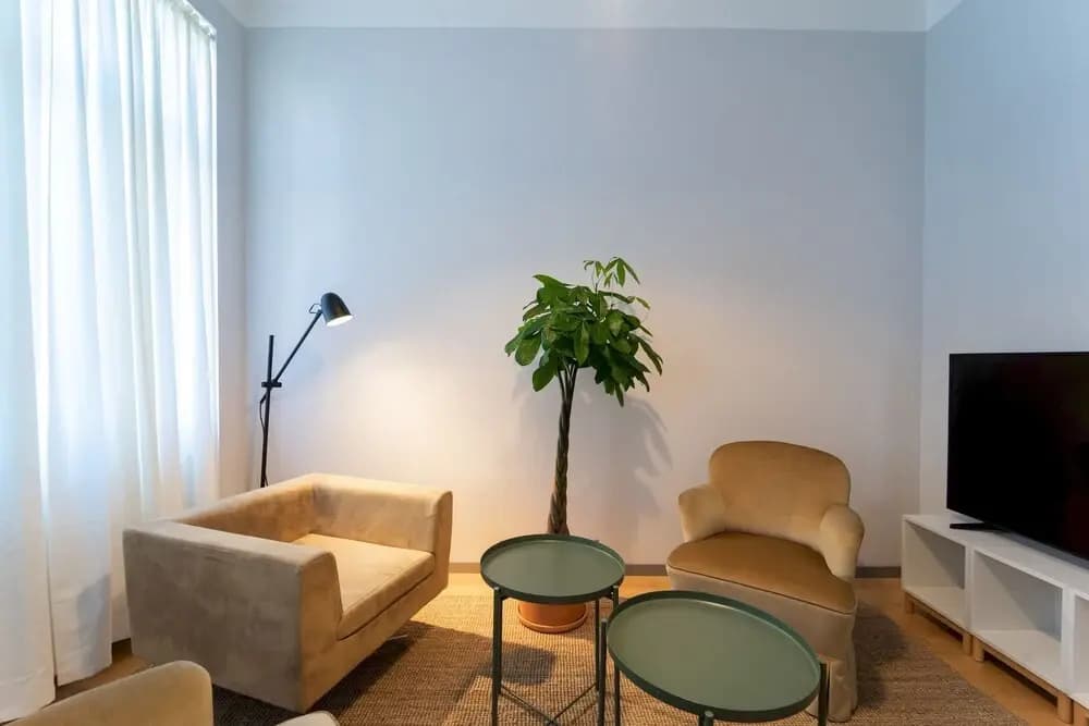 Beautiful and Sunny 2bdr Apartment - photo 5