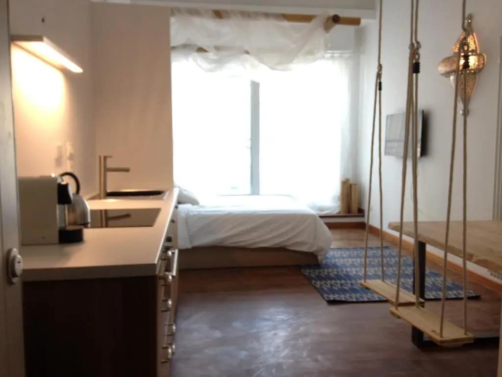 Industia Loft Apartment - photo 2