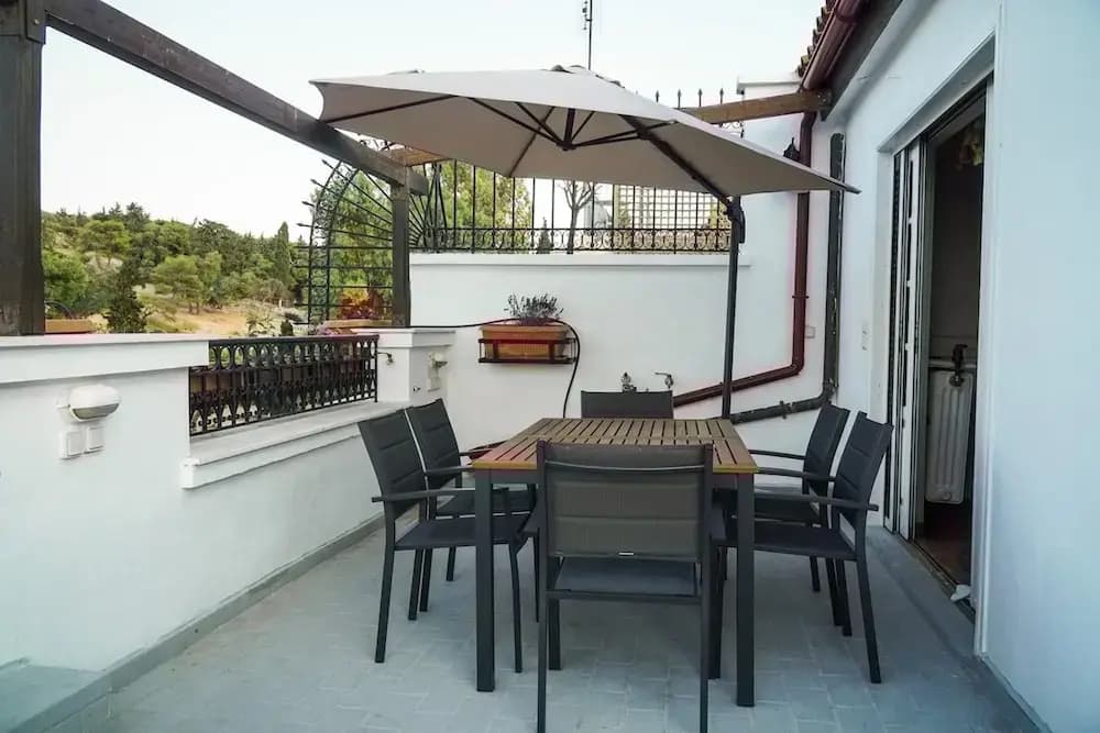 Unique Sunlit House Overlooking the Acropolis - photo 6