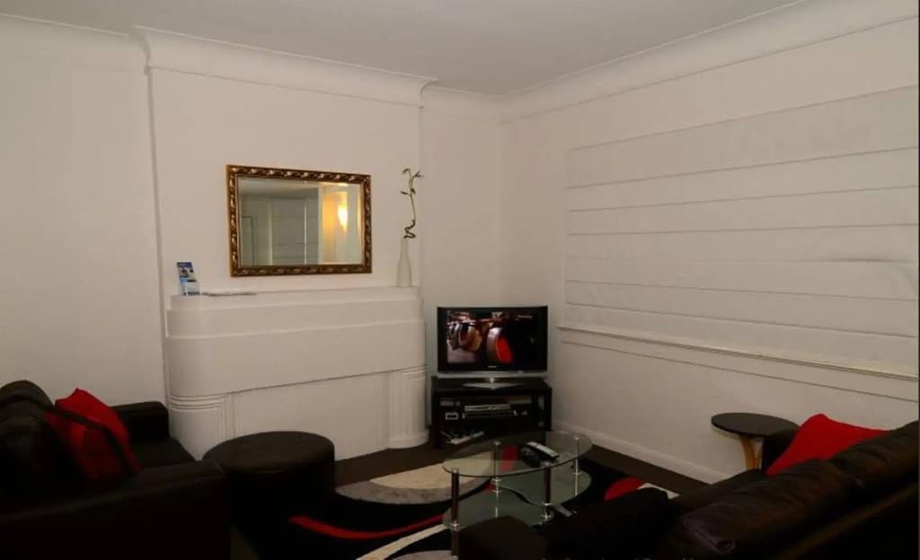 Albert Park Apartments - photo 13