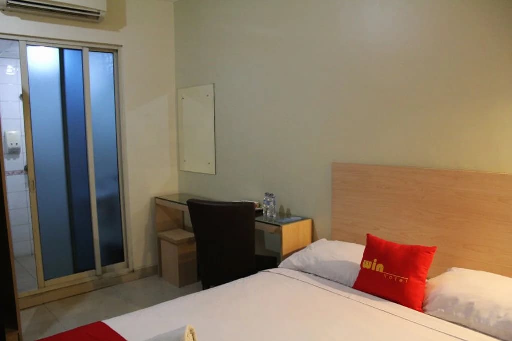 Win Hotel Blok M - photo 5