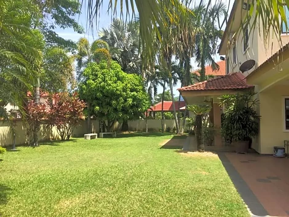 Sajitha Huest House - photo 2
