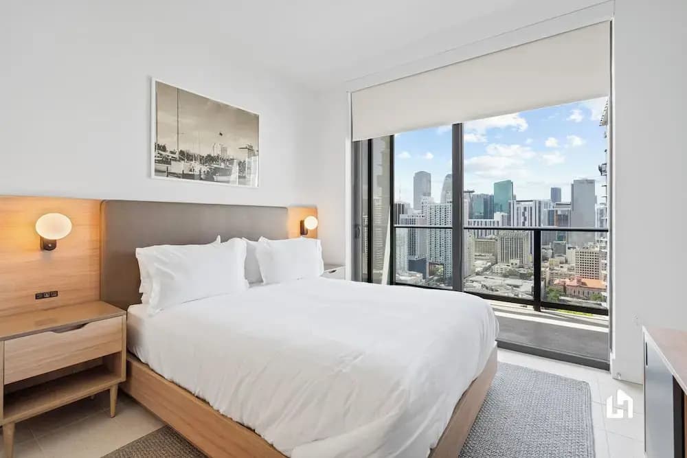 Stylish Apartments with Partial Ocean Views in Downtown - photo 33
