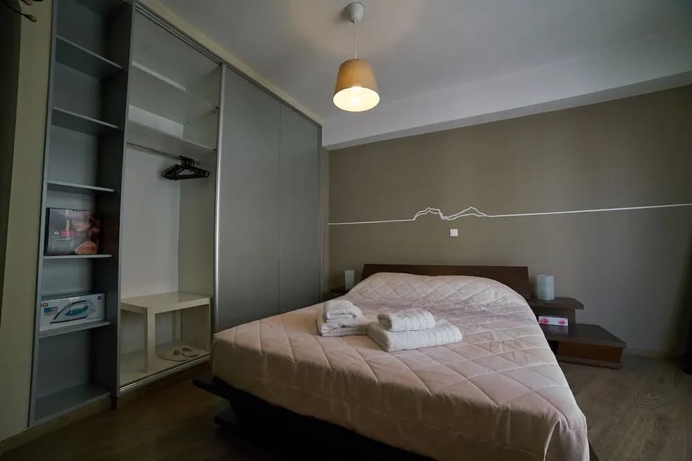 V&V Central & Elegant Apartment - photo 4