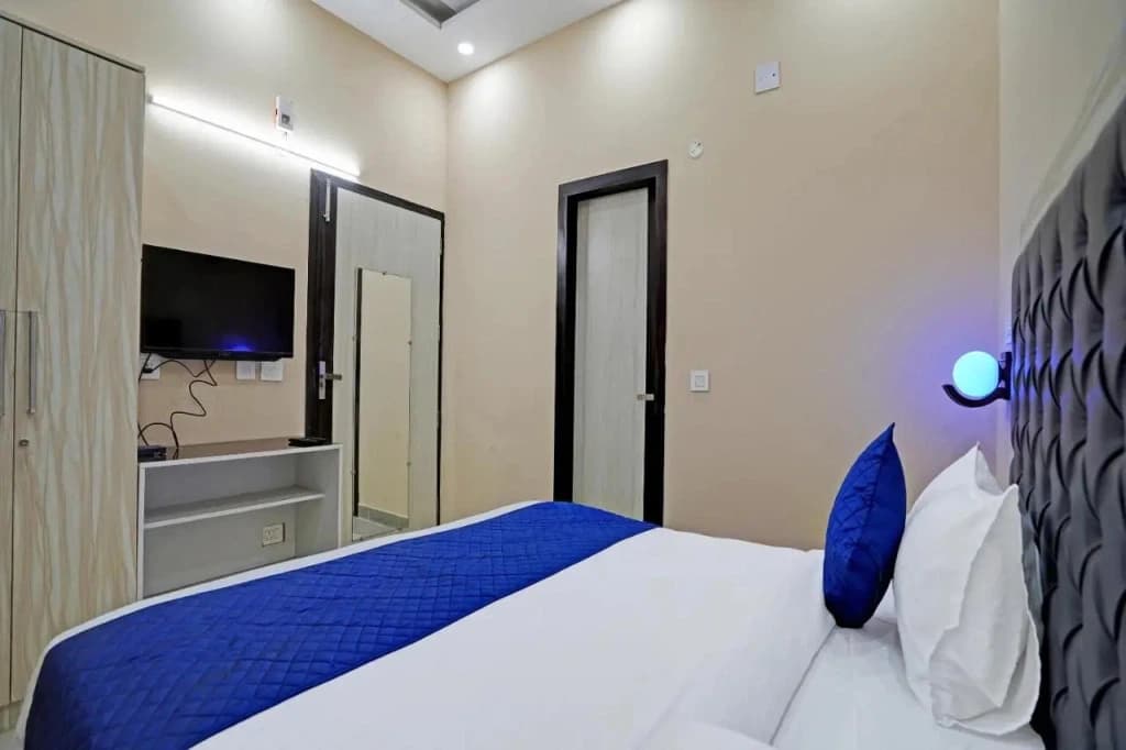 Hotel Green Chilly - photo 3