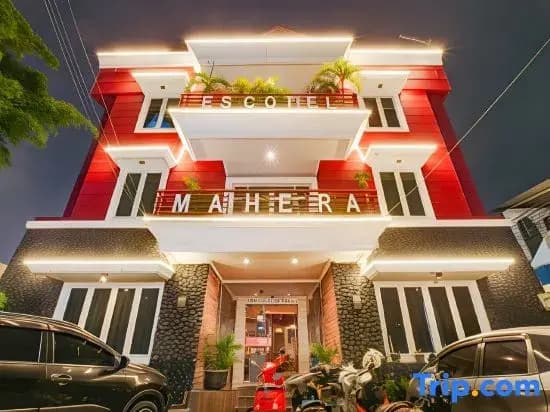 Escotel Mahera - photo 1