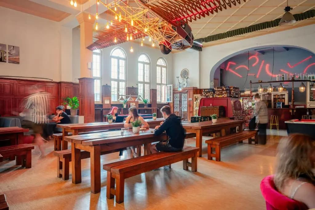 Three Little Pigs Hostel Berlin - photo 18