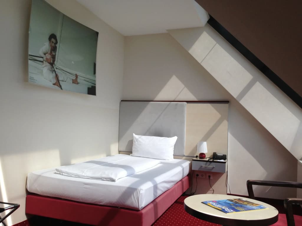 Come Inn Berlin Kurfürstendamm - photo 4