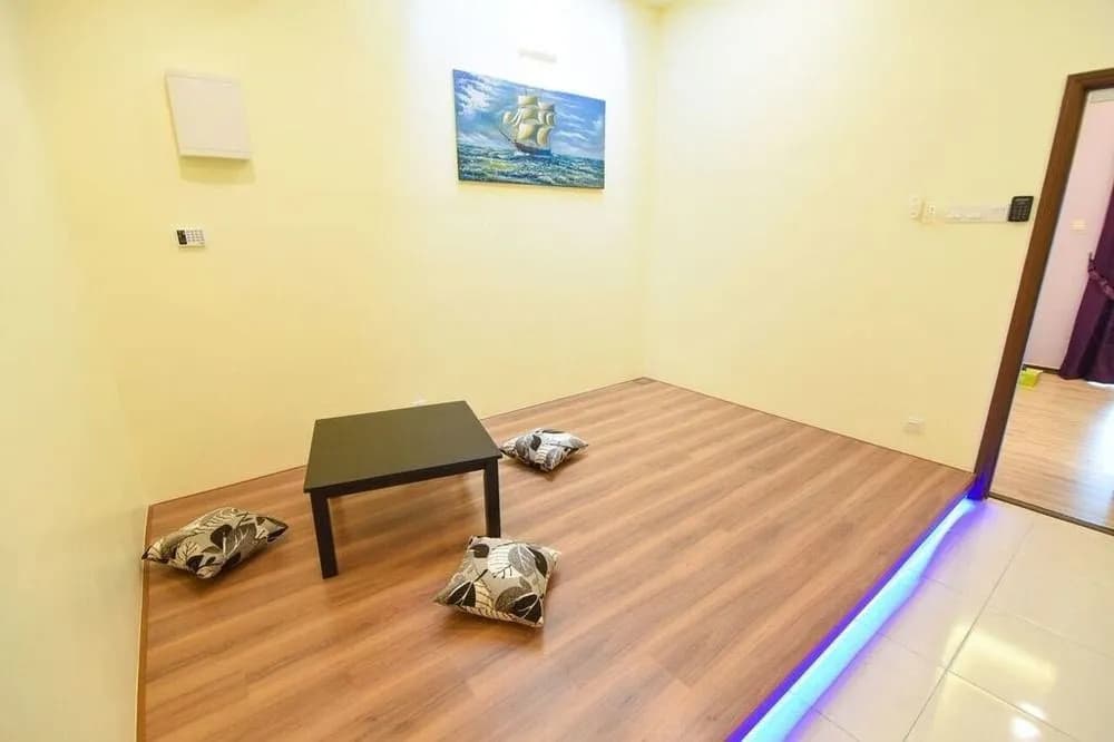 DaHong Five Star Homestay - photo 10