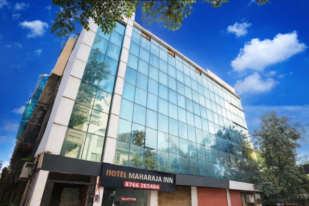 Mauryan Express Hotel Lajpat Nagar - photo 24
