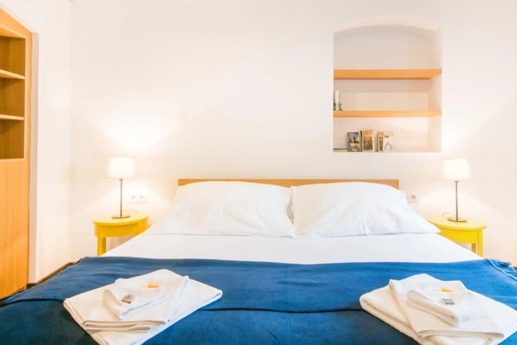 Modern Apartment in a Picturesque 15th-Century Building - photo 5