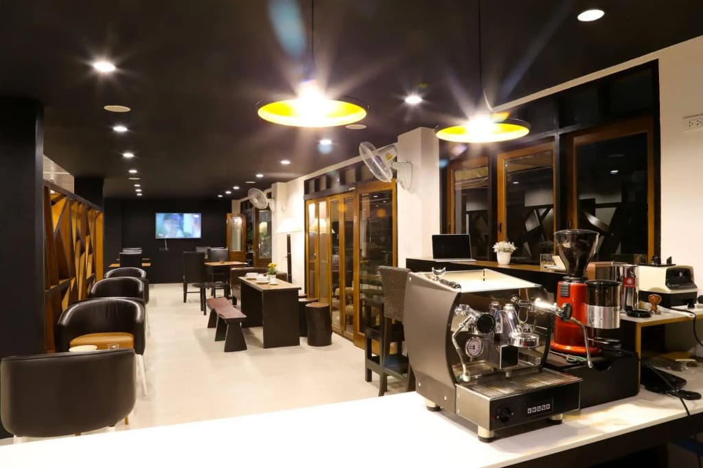 Sabai Hotel and Hostel - photo 16