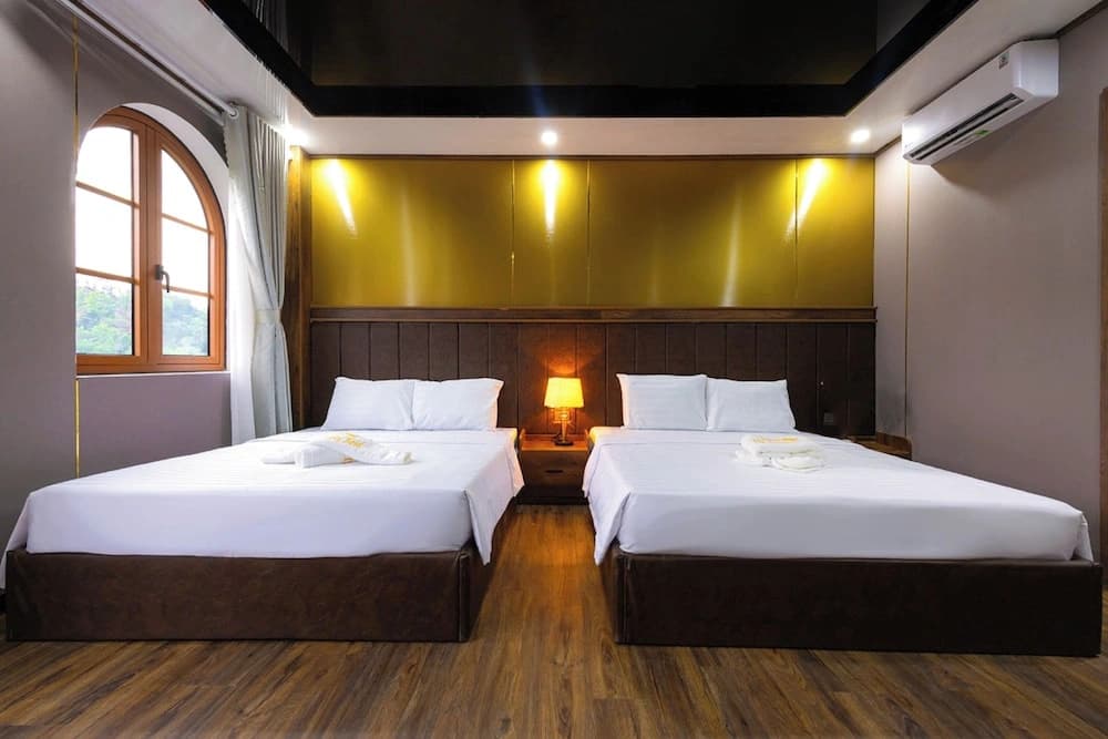 TH Luxury Hotel - photo 5