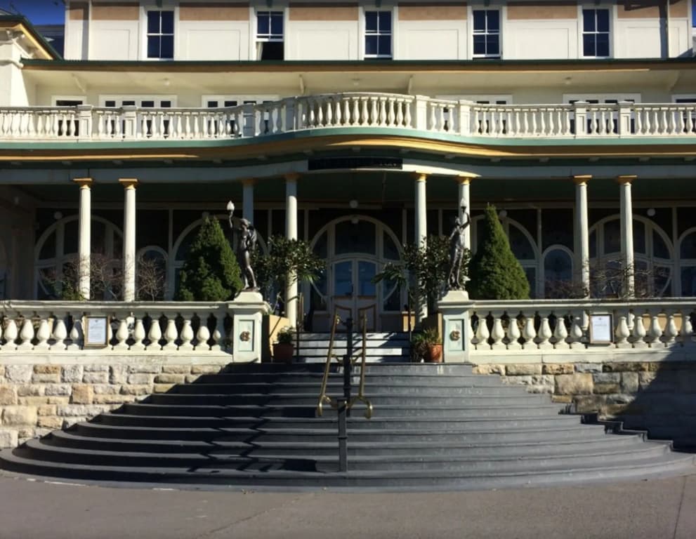 The Carrington Hotel - photo 1