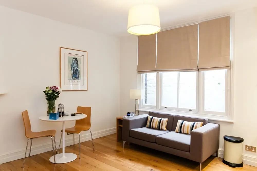 Blueprint Apartments-No 5 Doughty Street - photo 13