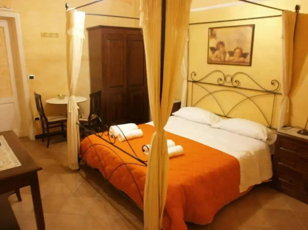 Baylon Suites - photo 2