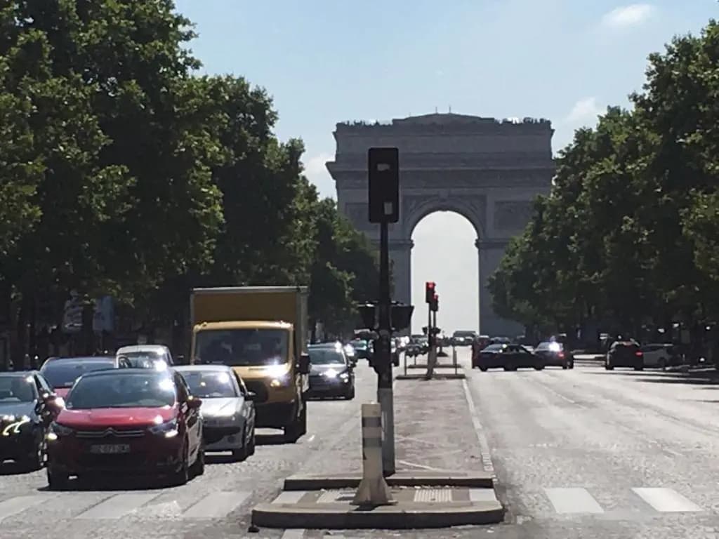Champs Elysées - photo 5