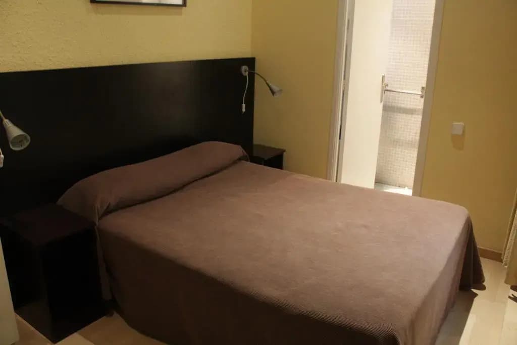 Hostal Baires - photo 5