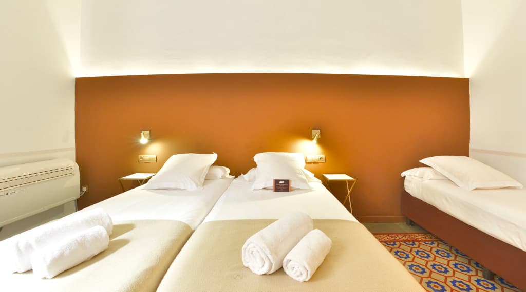 Mihlton Barcelona Boutique B&B - photo 1