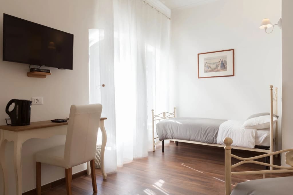 Donna Margherita Rome Suite & Rooms - photo 3