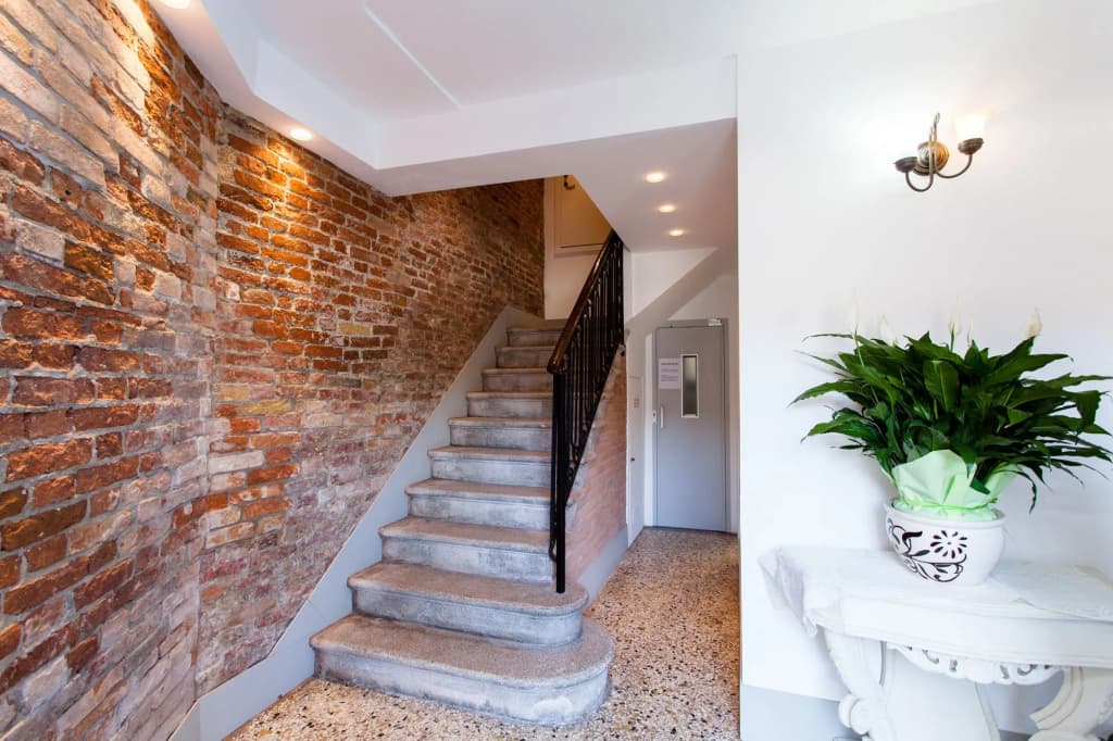 Prince Apartments - photo 10