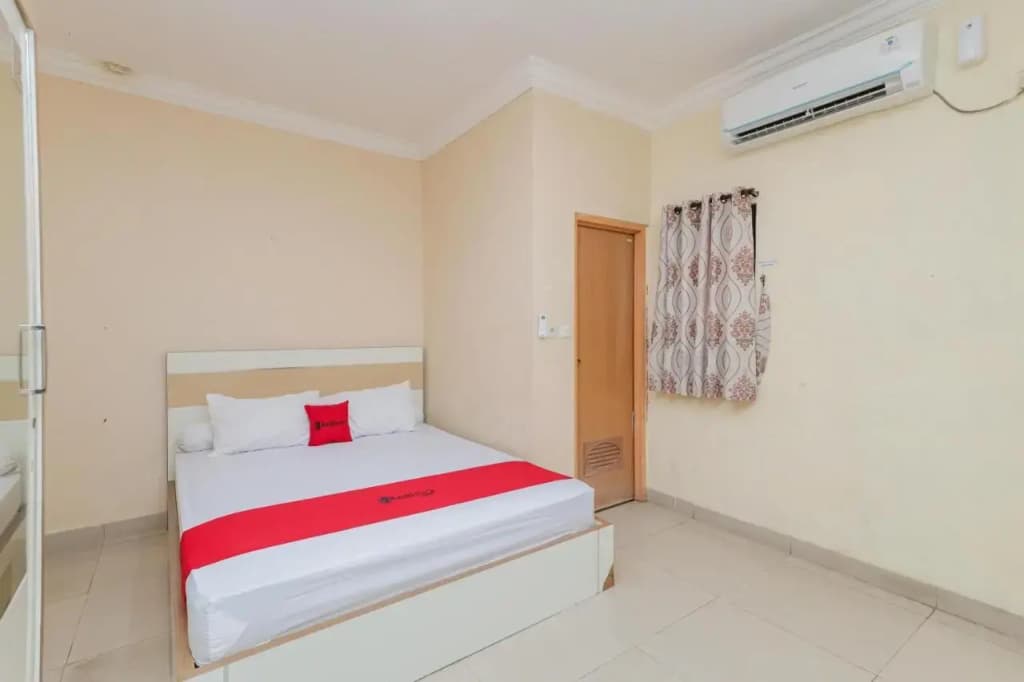 Wisma Basco Syariah by OYO Rooms - photo 30