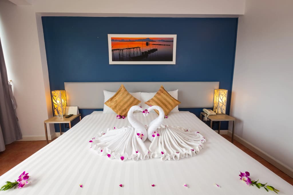 On Hotel Phuket Hotel - photo 5