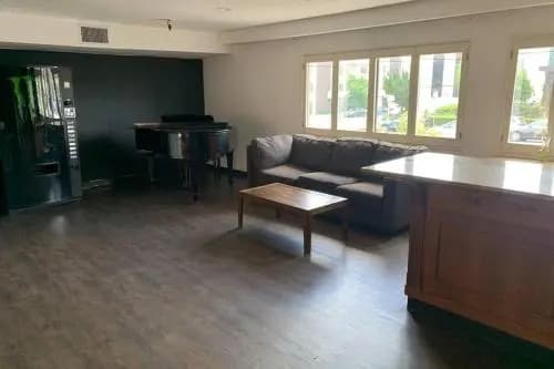 Large Hotel Style Suite (C00) - photo 5