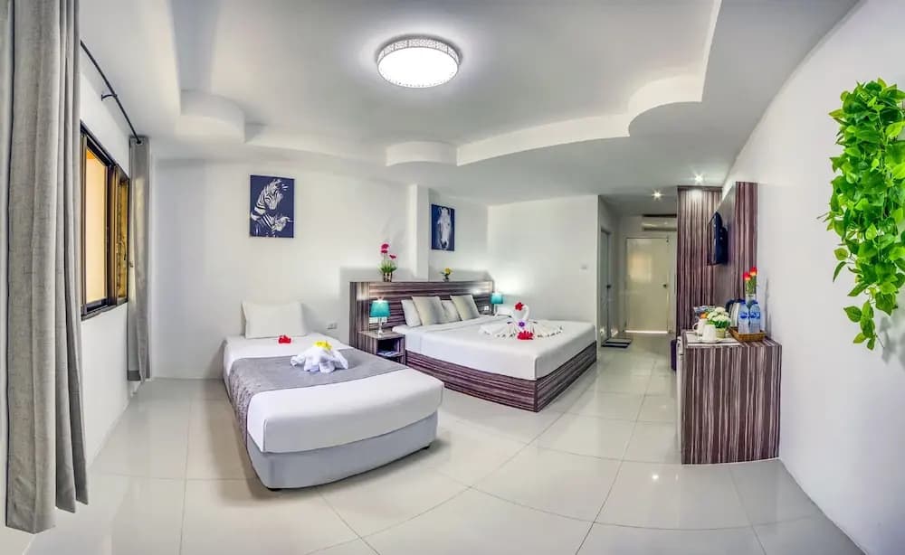 The Coconut Resort - photo 4
