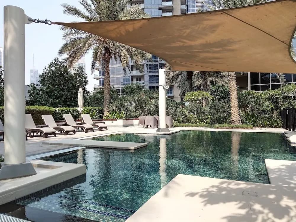 Light + Beautiful 1BR in Amazing Downtown Dubai! - photo 14