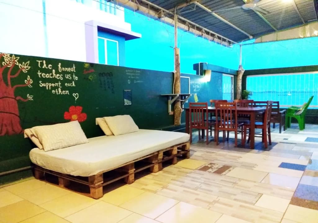 Sandakan Backpackers Hostel - photo 11