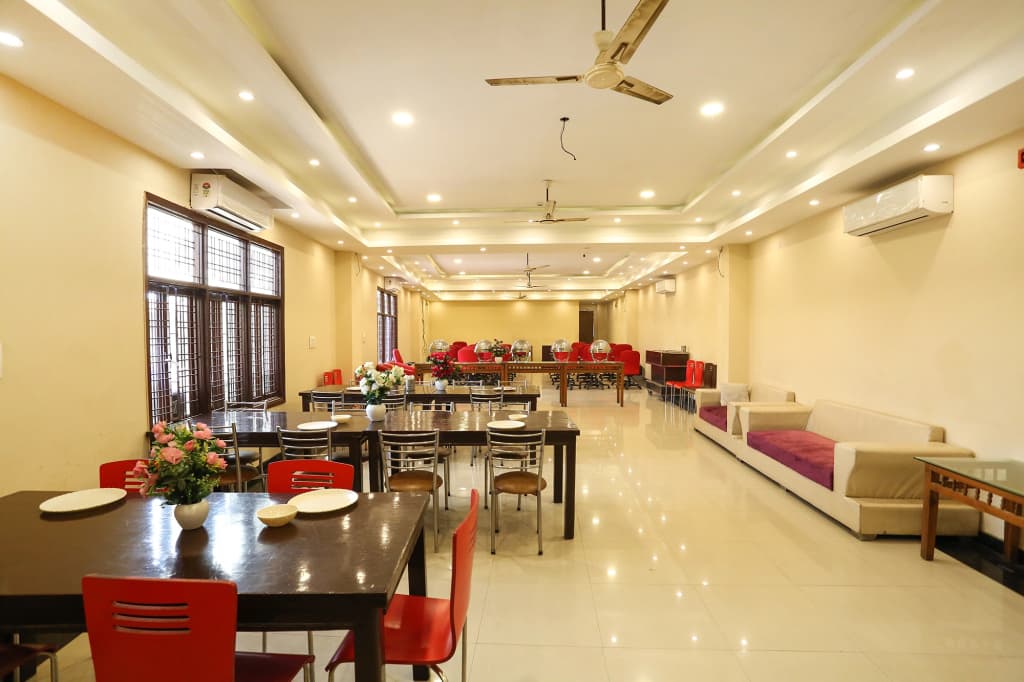 FabHotel GK Residency - photo 18