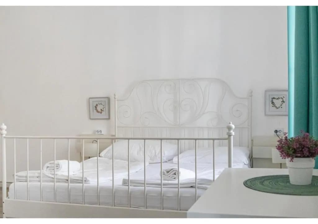 Elegant 1BR Apt. - Great for Long Stays - photo 14
