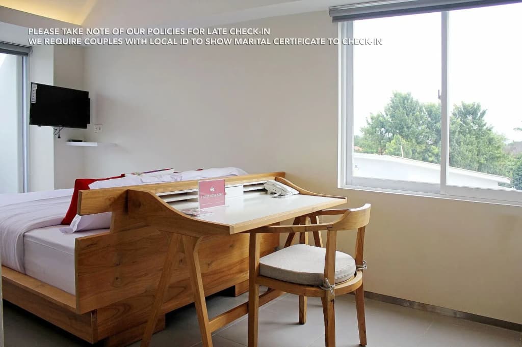 ZEN Rooms Patra Kuningan Syariah - photo 5