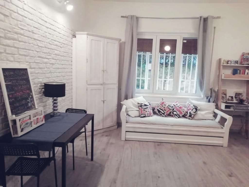 White Apartment - photo 1