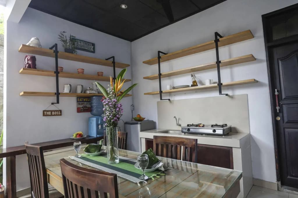 Dekrisna Denpasar - Hostel - photo 19